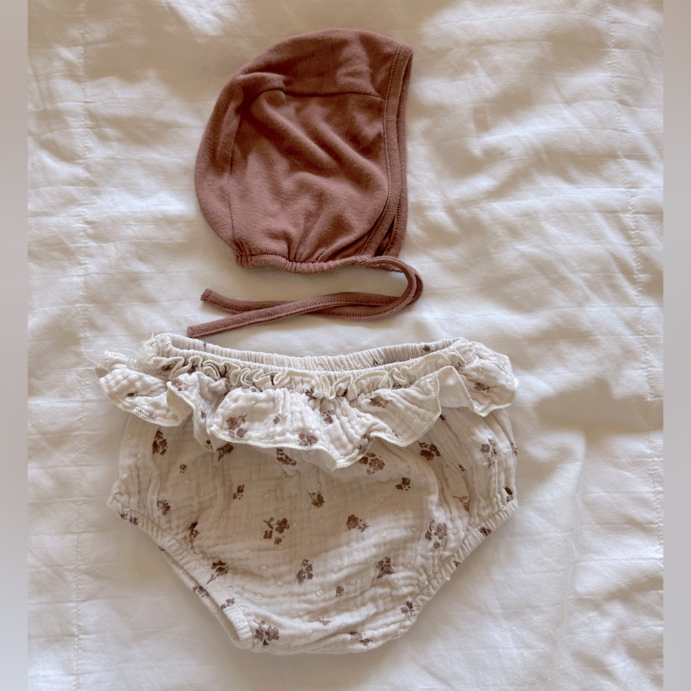 Zara Baby Bloomers and Bonnet
